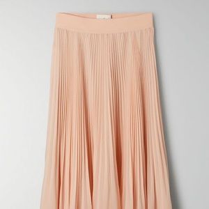 Aritzia Wilfred Twirl Skirt